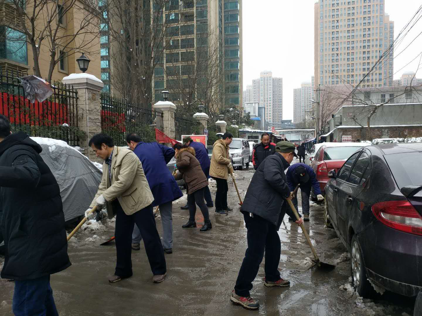 “以雪為令，御雪奮戰(zhàn)” 西安工業(yè)投資集團再行動